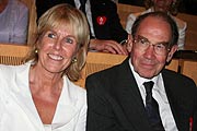 Frau Elke Reichart und der englische Herzchirurg Sir Terence English (Foto: Martin Schmitz)